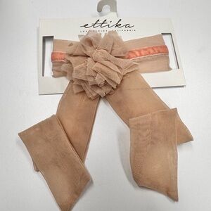 NEW ettika Mesh flower detail choker